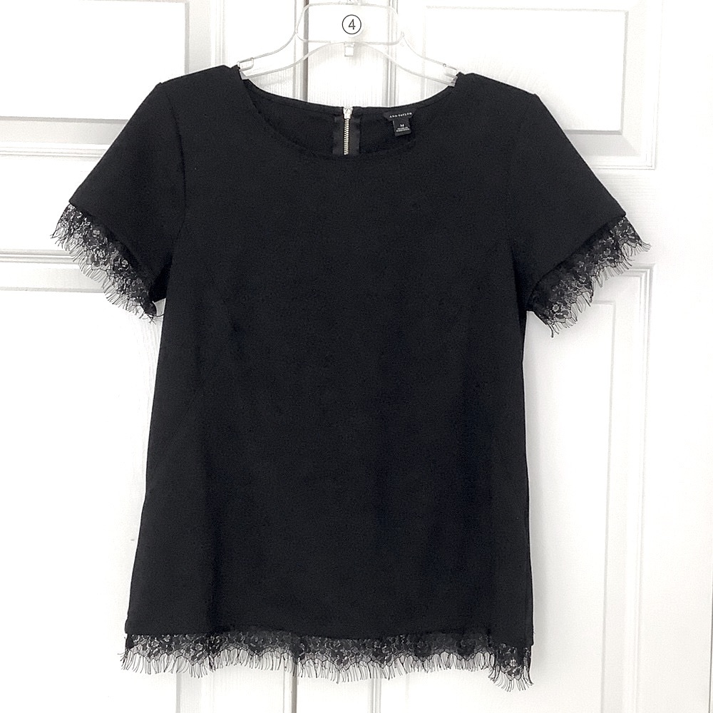 EUC Ann Taylor Black Eyelash Lace Trim Ponte Top M